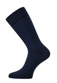 Calcetines azul marino con textura acanalada, tela suave y un puño reforzado, diseñados para la comodidad y el ajuste.