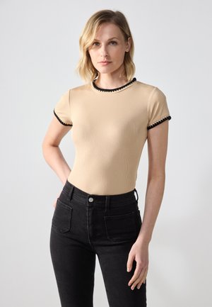 Lihtne T-särk - irish cream