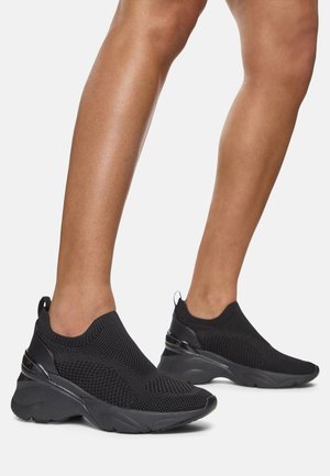 JOGGER ITCHEN - Loaferit/pistokkaat - black