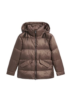 Bruine glanzende gewatteerde winterjas met capuchon, ritssluiting aan de voorkant, verstelbare koordjes en twee klepzakken.