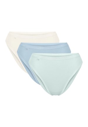 Trois culottes en coton pour femmes en crème, bleu clair et vert menthe, disposées en chevauchement sur fond blanc.