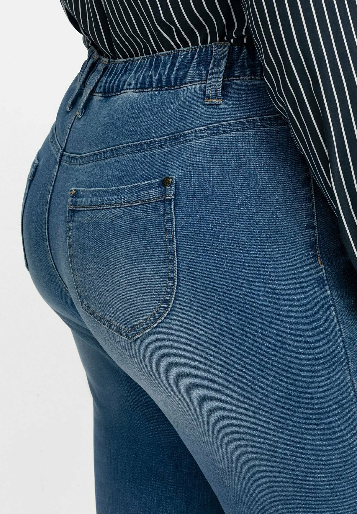 Pantalon Stretch Bleu SHEEGO Taille 42 - Neuf Avec étiquettes (Modèle HMI316)