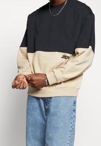 Zign Sweatshirt - black