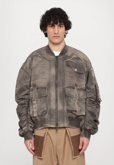 Feng Chen Wang SANDWASHED UNISEX - Bomberjacks - potting soil