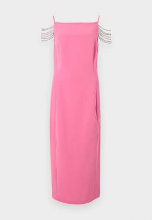 Roosa varrukateta sirge kleit, millel on õhukesed õlapaelad ja dekoratiivne hõbedast ketist tutt õlgadel, midi pikkus, keha järgiv siluett.