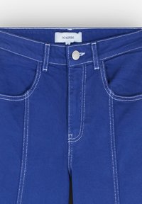 Scalpers Flared-farkut - blue