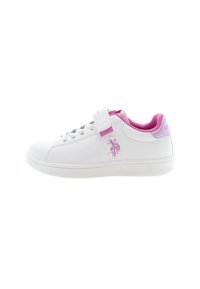 Vit syntetisk sneaker med rosa detaljer, utrustad med ett kardborreband, snörning fram och en logotypdesign på sidan.