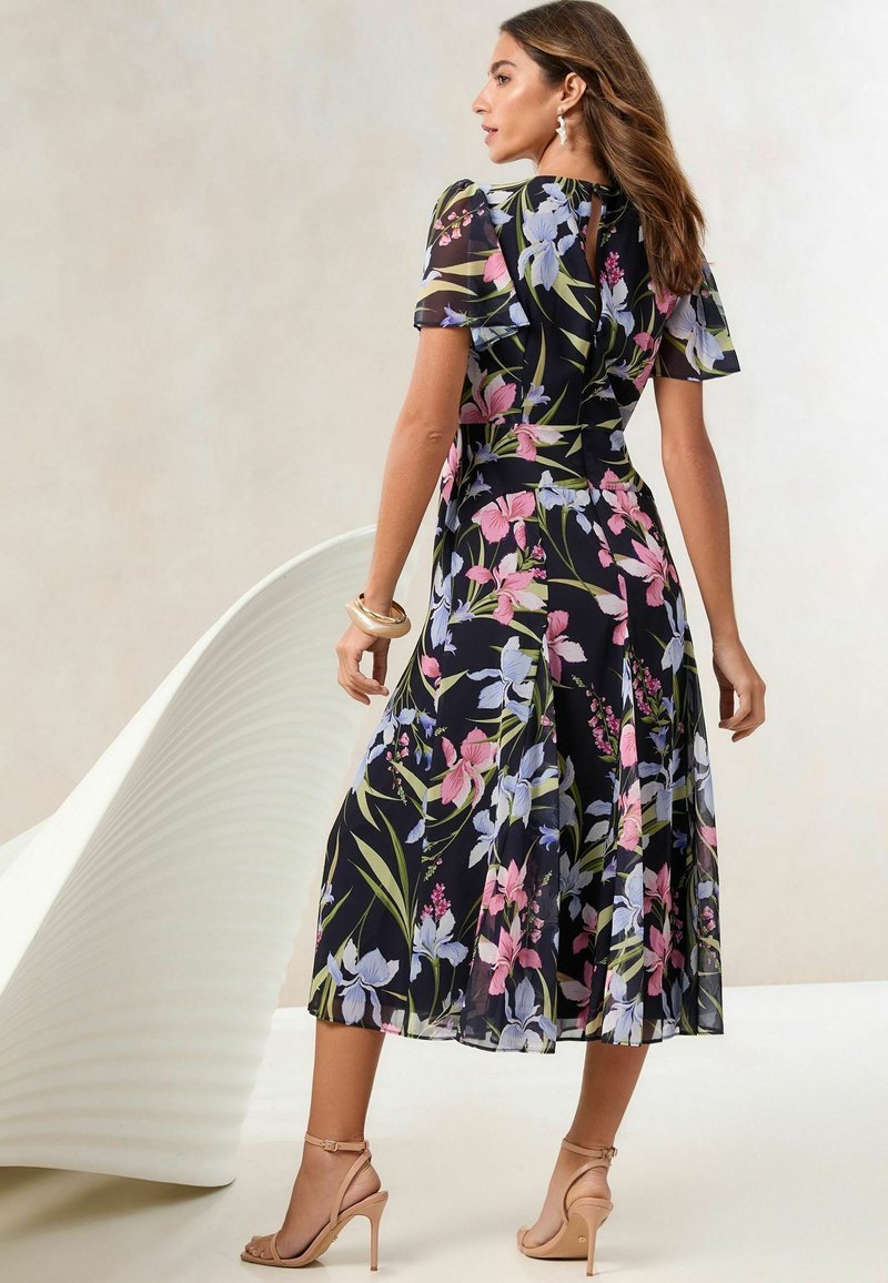 Lipsy REGULAR FIT SHORT SLEEVE GATHERED WAIST UNDERBUST MIDI