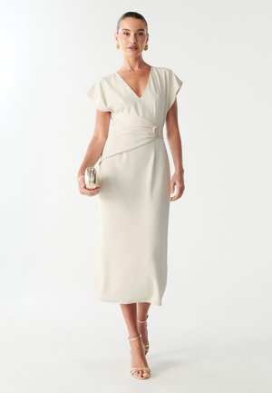 ZAHARA MIDI - Vabalt langev kleit - ecru