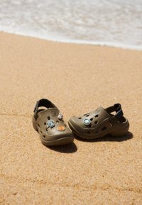Thumbnail Image 8