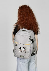 Karactermania UNDERSEAT CABIN - Mochila - minnie mouse silver