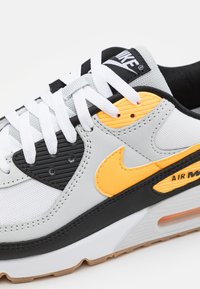 Nike Sportswear Sneakers - white