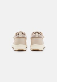 Jana Trainers - ivory