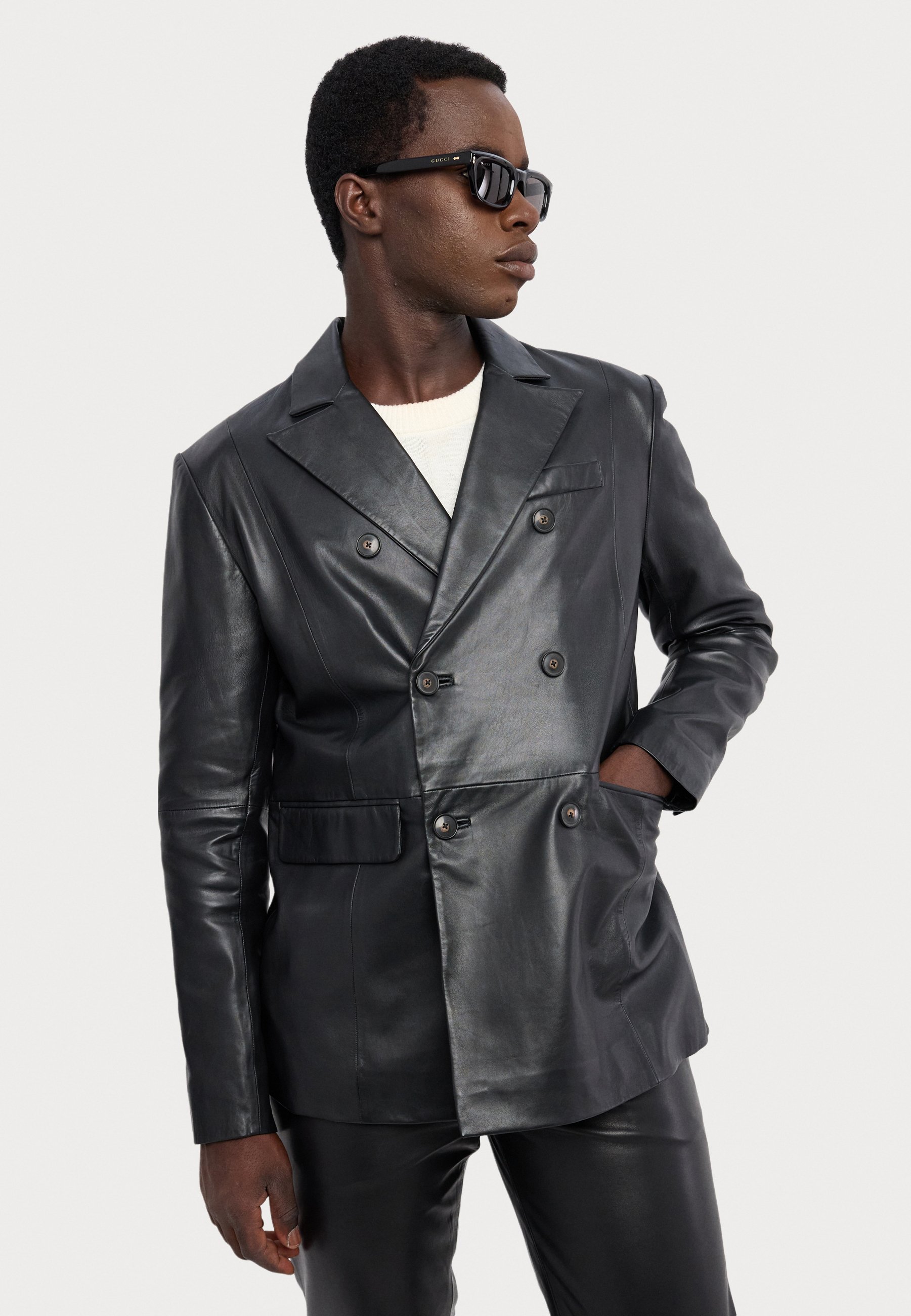 ジャケット・アウター LEATHER COMBINATION DOUBLE LAPEL COAT Shiny leather double-breasted coat in Rosso Ancora red | GUCCI® AU