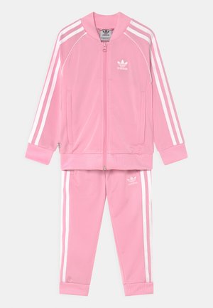 Temporaire Laiton Disparaitre Vetement Adidas Bebe Fille Precedemment Desordonne Decontractee Temporaire Laiton Disparaitre Vetement Adidas Bebe Fille Precedemment Desordonne Decontractee