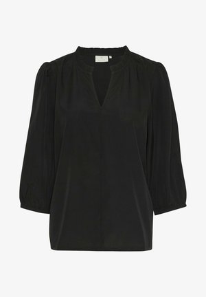 Svart blus med V-urringning, plisserade axelsömmar och trekvartslånga puffärmar. Slät tyg med en lätt glans.