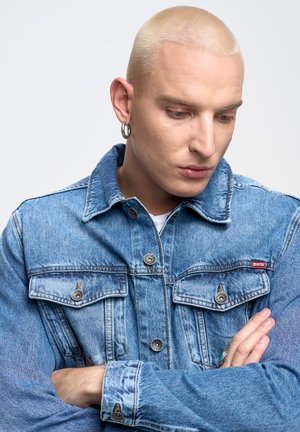 OBERBEKLEIDUNG CHARLIE - Jeansjacke - mittelblau