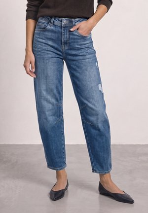 Street One, RELAXED BARREL-LEG JEANS IN A LOOSE FIT - Coupe large - medium blue destory washed