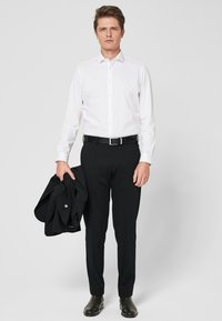 s.Oliver BLACK LABEL Stoffhose - black