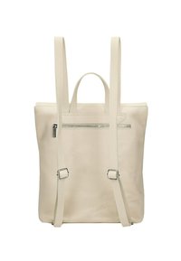 Zaino in pelle beige con due spalline regolabili, manico superiore e una tasca frontale con zip. Presenta una superficie testurizzata per una migliore presa.
