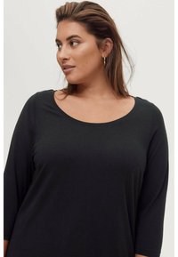 Ellos Plus collection GILA - Langarmshirt - schwarz