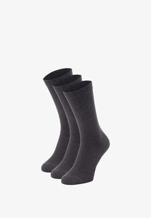 Drie paar grijze katoenen sokken met ribbels aan de bovenkant en een gladde textuur, met een klassiek enkelhoog ontwerp en verstevigde tenen.