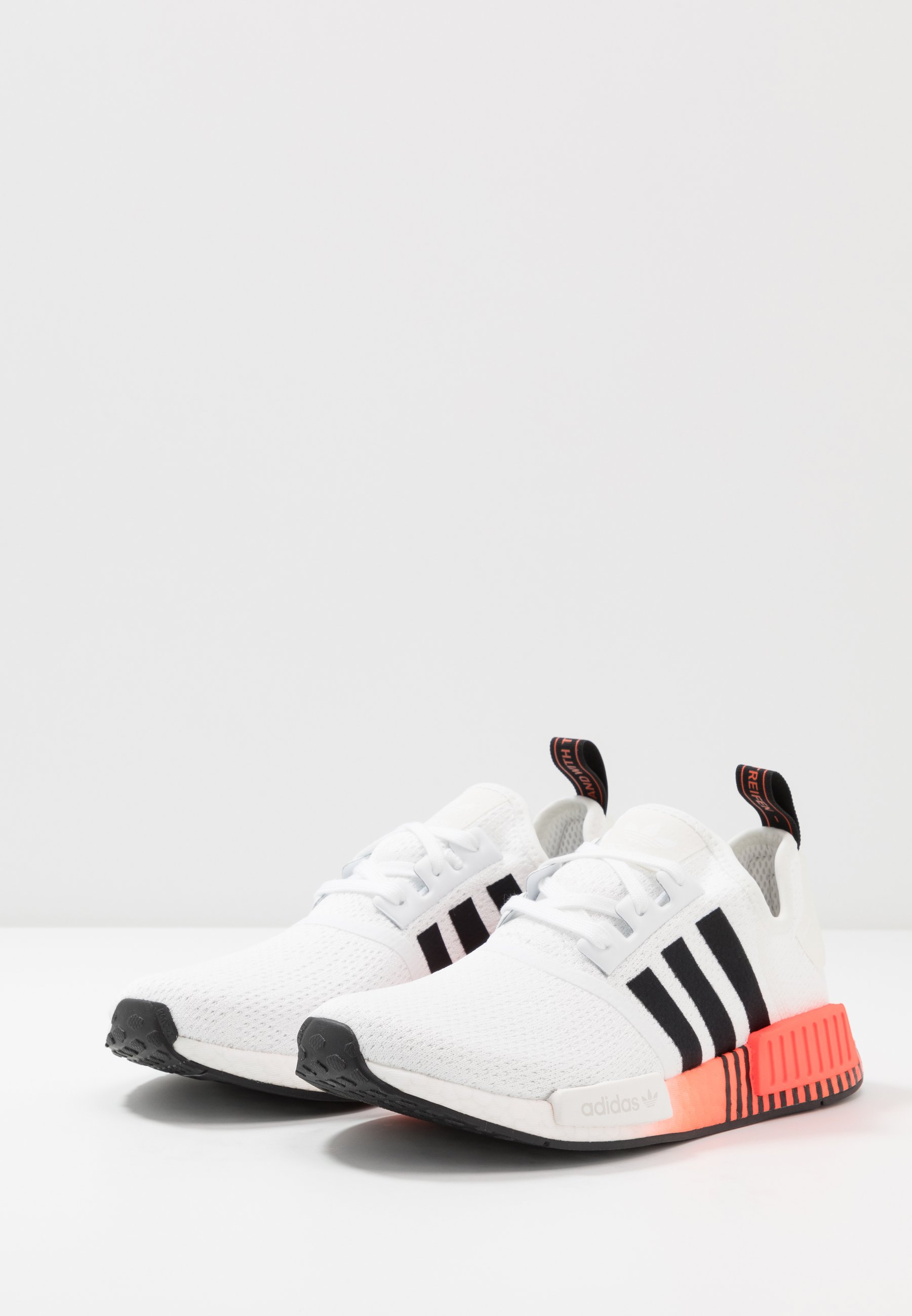 adidas Originals NMD R1 - Joggesko - core black/footwear white adidas Originals NMD R1 - Joggesko - core black/footwear white