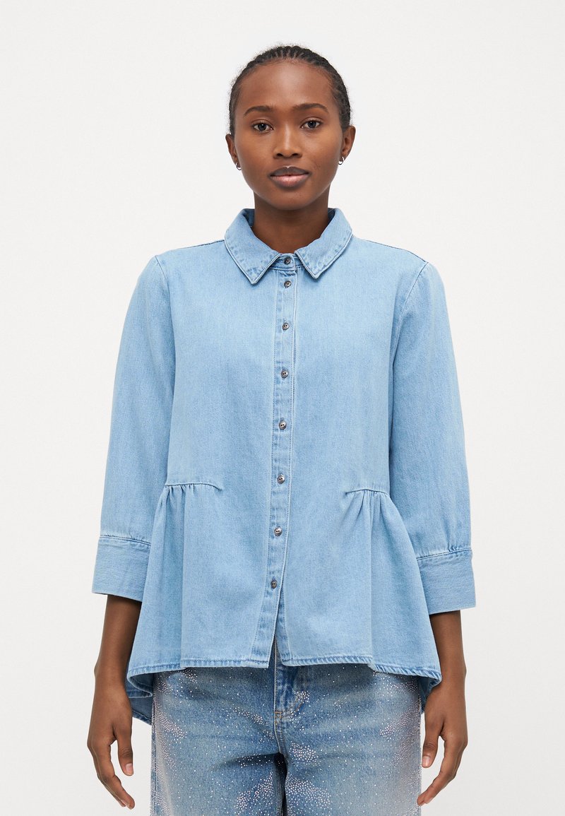 ONLY Petite ONLMARY CANBERRA AUTHENTIC - Blúzka so zapínaním na gombíky - medium blue denim