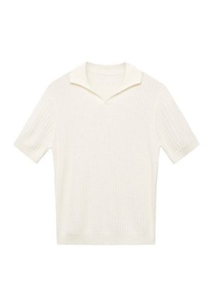 Polo de manga corta en punto cremoso texturizado con un cuello plano y abierto, y ribetes acanalados. Presenta un patrón sutil y elevado en toda su superficie.