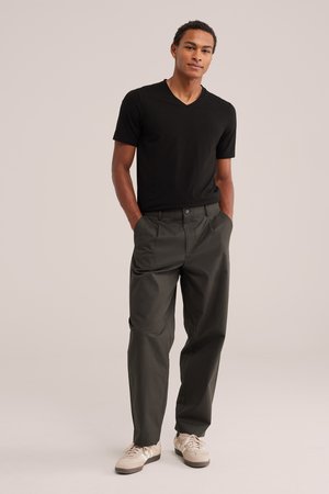 WE Fashion, T-shirts basic - black