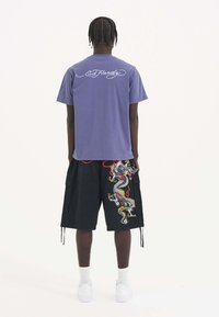 Thumbnail Image 6
