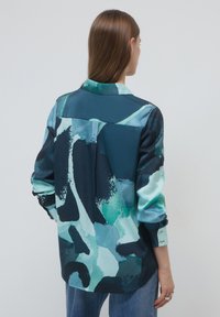 Calliope IN FANTASIA MALTINTA - Hemd - variante