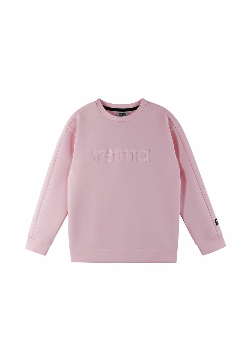 Różowy sweter z teksturowanym logo z przodu, okrągłym dekoltem i długimi rękawami. Wykonany z gładkiego materiału z prążkowanymi mankietami i dołem.