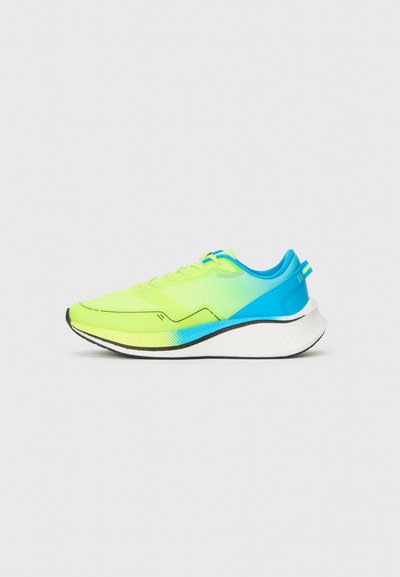 Tallas 36 a 44 Pier One