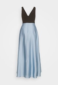 Robe longue avec un haut noir ajusté et une jupe fluide en satin bleu clair. Elle présente un décolleté en V et une fermeture éclair à l'arrière.