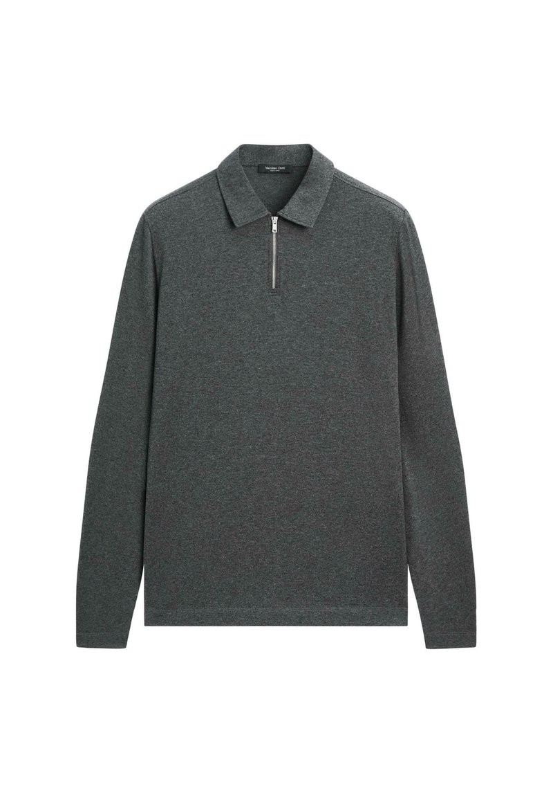 Grijze longsleeve polo shirt met een ritskraag, gemaakt van zachte stof, met een eenvoudig ontwerp zonder patronen of versieringen.
