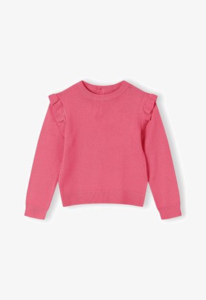 Lyserød strikket sweater med ruffle-detaljer på skuldrene, rund hals og ribbede manchetter og kant. Teksturen er glat og blød.