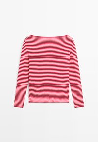 Rood en wit gestreepte long-sleeve top met een brede halslijn. Zachte, rekbare stof met gelijkmatige horizontale strepen en aangesloten mouwen.