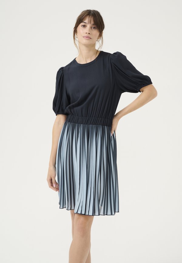 Freizeitkleid - salute