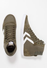 Hummel SLIMMER STADIL - Sapatilhas de cano alto - dark olive