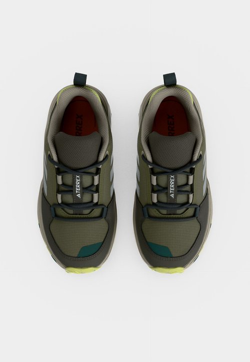 adidas AX4R UNISEX - Hiking shoes - olive strata/matte silver-coloured/shadow olive — photo 5