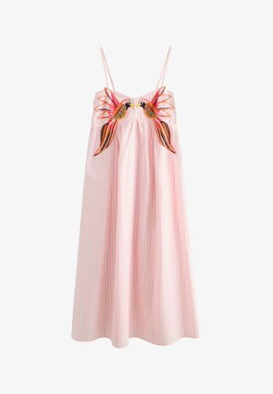 Rosa-weiß gestreiftes, ärmelloses Kleid mit dünnen Trägern und symmetrischen, bestickten roten und orangefarbenen Vogeldesigns auf der Brust.