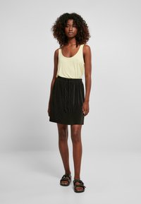 Urban Classics Top - softyellow