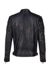 Zwarte leren motorjack met een hoge kraag, ritsmanchetten en textuuraccenten op de rug en mouwen.