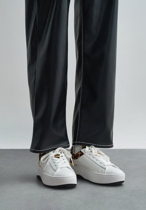 MICHAEL Michael Kors RENNY - Trainers - vanilla