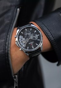 Tommy Hilfiger Chronografinis laikrodis - black
