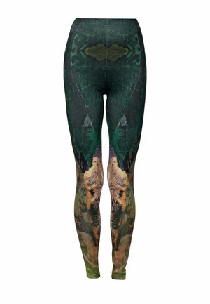 Leggings gemaakt van rekbaar materiaal met een groen abstract ontwerp, voorzien van aardetinten en gedetailleerde patronen aan de voorkant.
