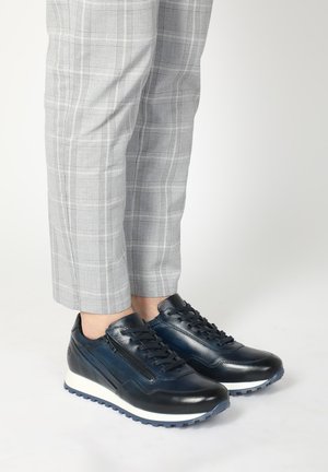 Sneaker low - royal blue