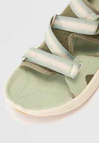 HOKA INFINI HIKE - Sandálias de caminhada - sea moss/oat milk