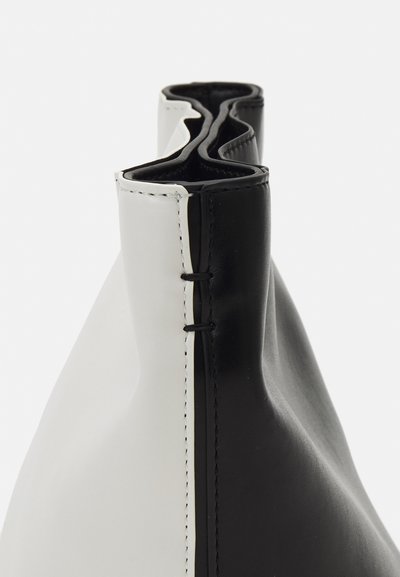 Marni BUCKET BAG UNISEX - Skuldertasker - black/white